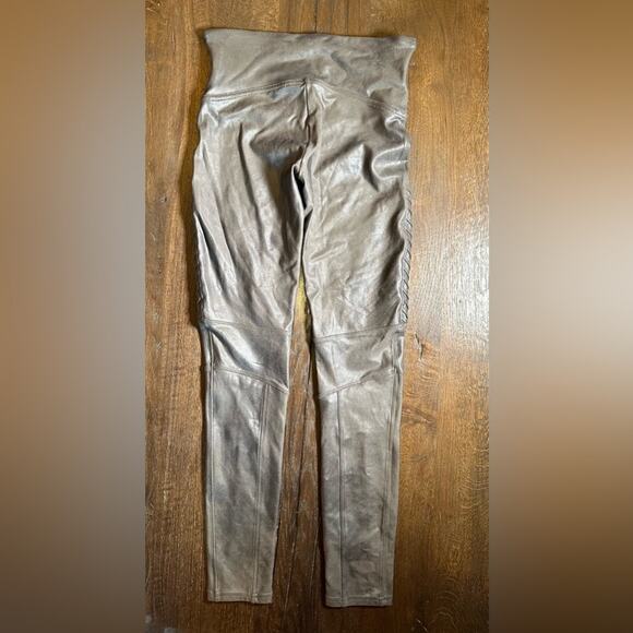SPANX Faux Leather Moto Leggings, Size Medium - Picture 7 of 8